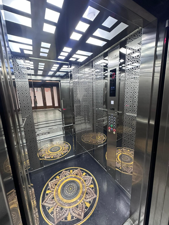 Haliç Tower 2023 projesi asansör iç mekanı